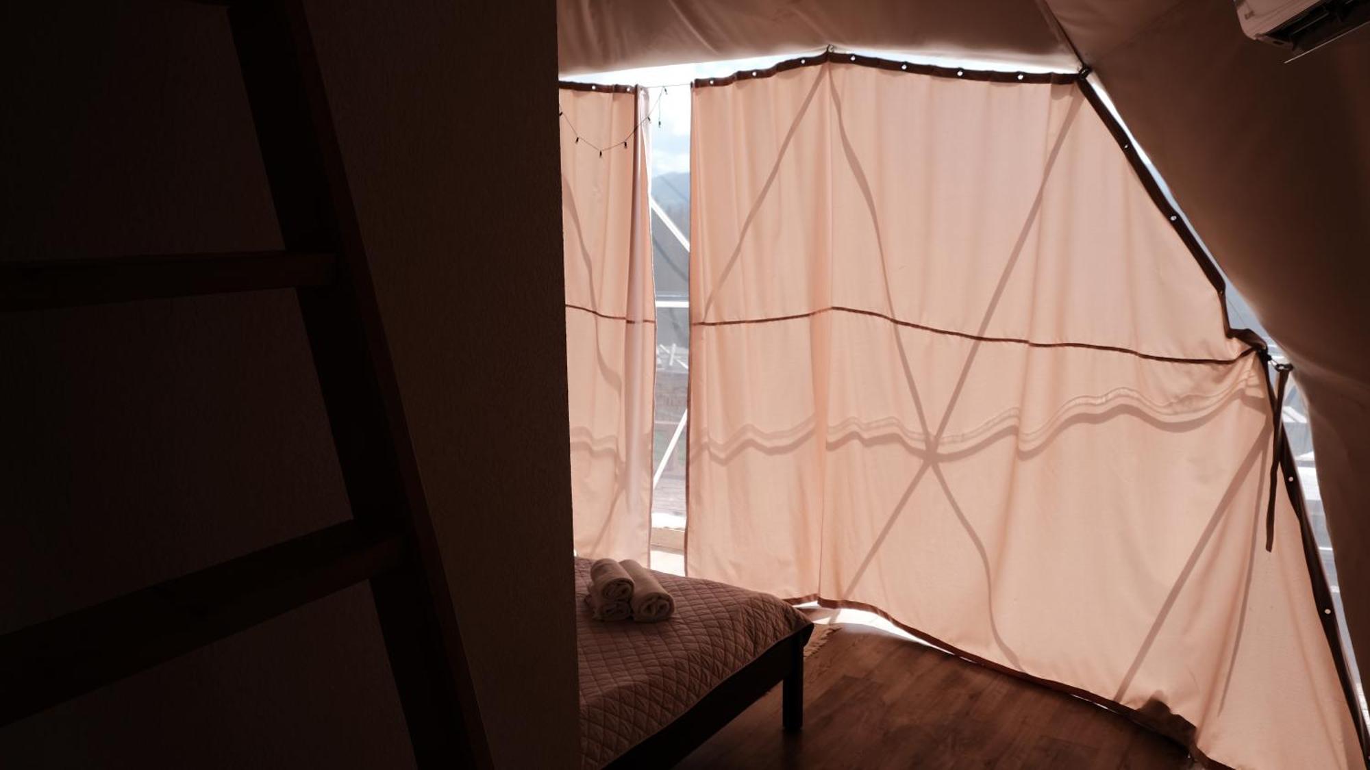 Глемпінг Де Вайб Hotel Vorokhta Ruang foto
